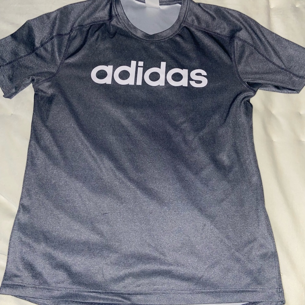 Adidas Gray workout shirt med